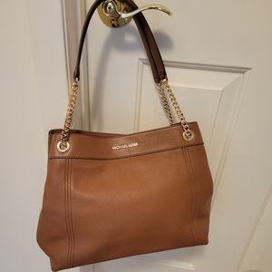 NWT - Michael Kors Jet Set Shoulder Bag